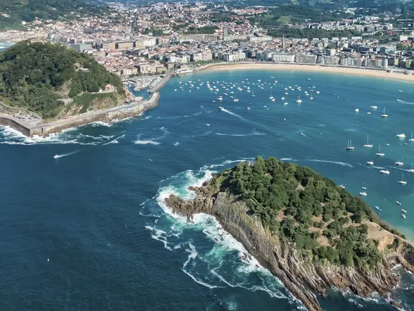 Excursión a San Sebastián, Hondarribia y Getaria desde Bilbao