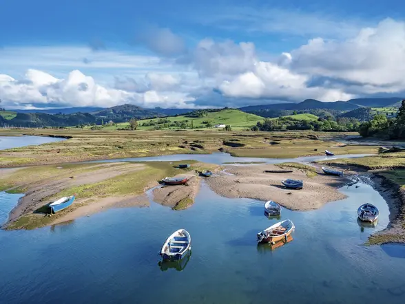 Excursión a Ribadesella, Llanes y San Vicente de la Barquera desde Oviedo