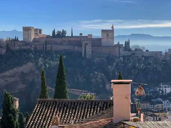 Vista panorámica de la Alhambra desde el Albaicín, Granada