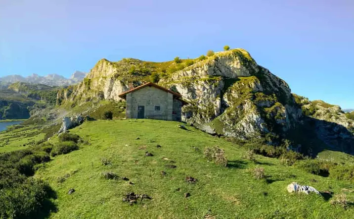 Visita a los Lagos de Covadonga desde Arriondas Asturias- Actividades y excursiones en Arriondas- Buendía