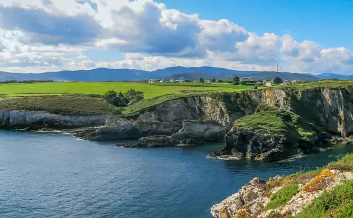 Costa de Llanes - Trekking y Senderismo por Llanes - Excursiones y Actividades en Llanes - Buendía Tours