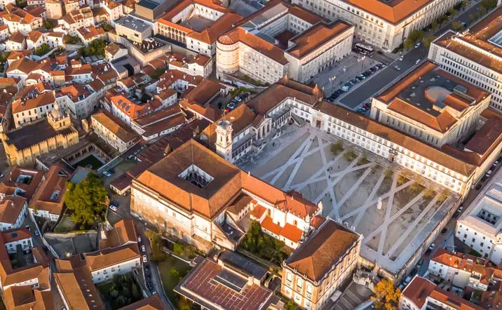 Vista aérea de Coimbra - Excursión a Fátima y Coimbra desde Oporto - Actividades y Excursiones en español en Oporto - Buendía 