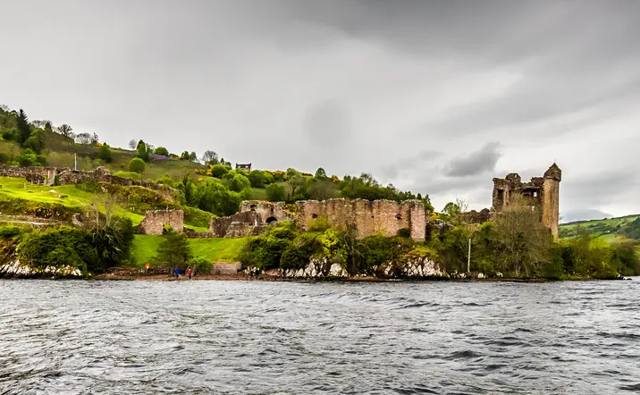 Fort Augustus en la orilla del Lago Ness - Excursión al Lago Ness, Valle de Glencoe y Tierras Altas desde Edimburgo