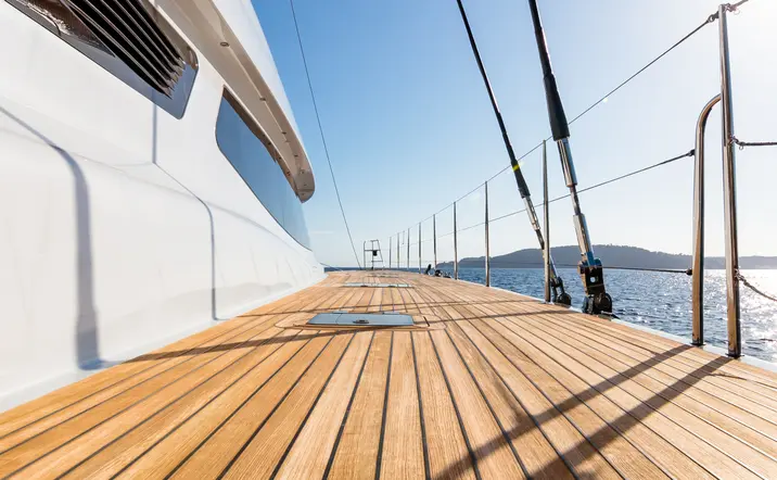 Excursión en Barco en la Costa Blanca - Paseo en Catamarán por la Bahía de Altea - Actividades y Excursiones Buendía Tours Comunidad Valenciana