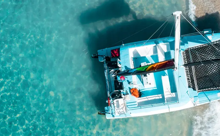 Paseo en Catamarán por la Bahía de Denia - Actividades y Excursiones Buendía Alicante, Comunidad Valenciana