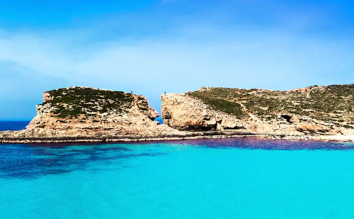 Excursión en Barco a la Isla Comino, la Laguna Azul y sus cuevas - Visitas guiadas y Actividades en español Buendía Malta