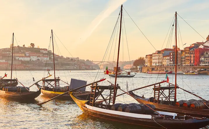 Tour completo de Oporto con visita a bodega, cata y paseo en barco - buendía