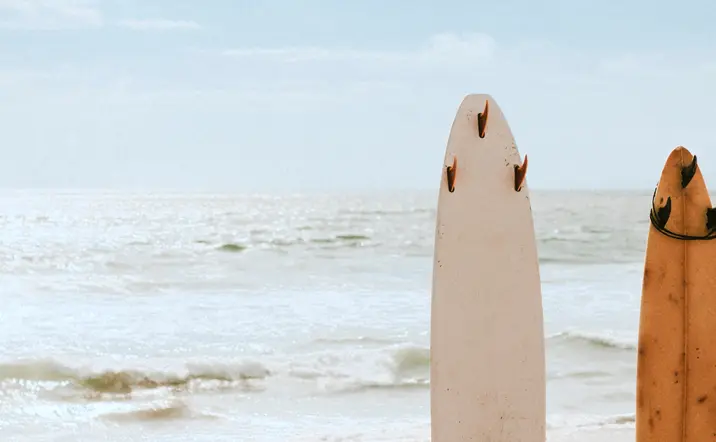 Alquiler de tabla de surf y neopreno en Carrapateira