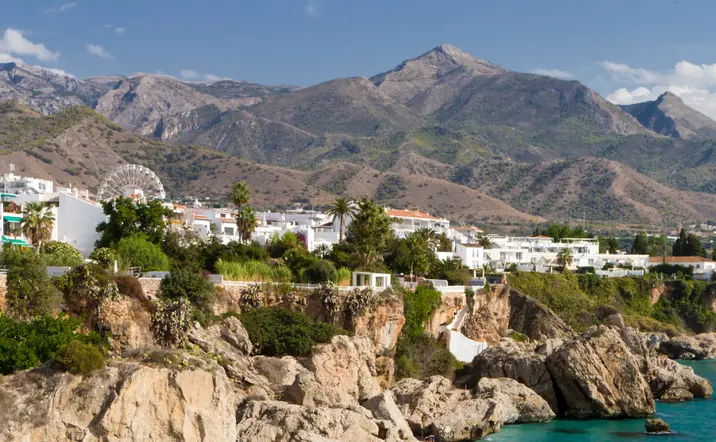 Excursión a Nerja y Frigiliana desde Granada