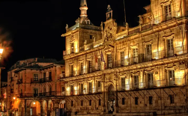 Tour de los misterios y leyendas de León