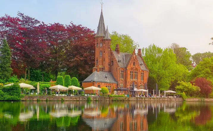 Tour Privado Brujas en español