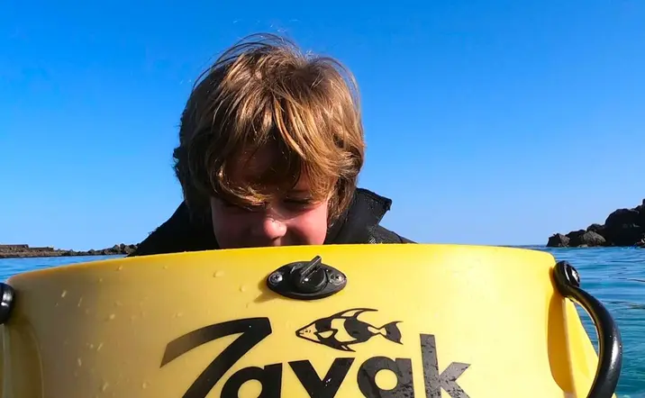 Alquiler de Glass Bottom snorkel en Costa Teguise