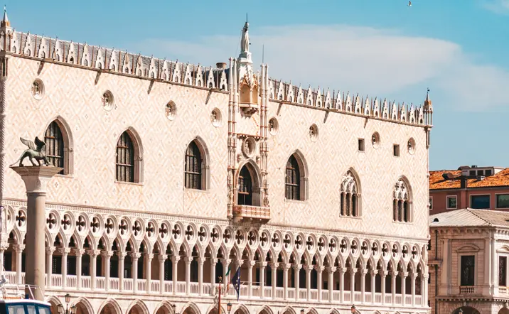 Visitar el Palacio Ducal