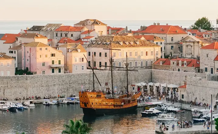 Crucero Panorámico y recorrido a Pie por Dubrovnik