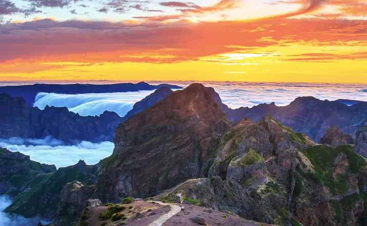 Excursión Atardecer en el Pico do Arieiro con almuerzo