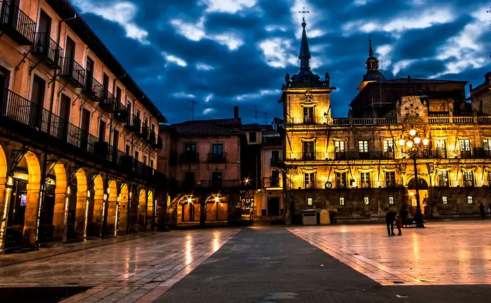 Free Tour Nocturno Salamanca y sus Leyendas