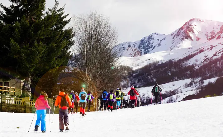 Ruta en Raquetas de Nieve por Fuentes de Invierno