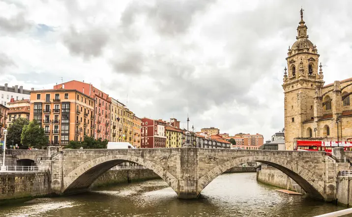 Tour privado a pie por Bilbao - buendía