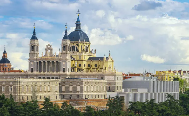 Tour a pie por Madrid monumental