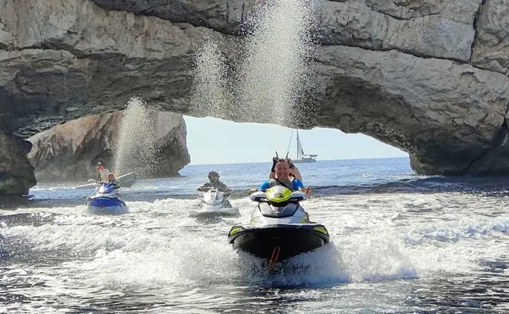 Excursión en moto de agua a Islas Margaritas