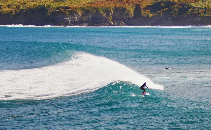 Clases de surf para adultos en Mundaca