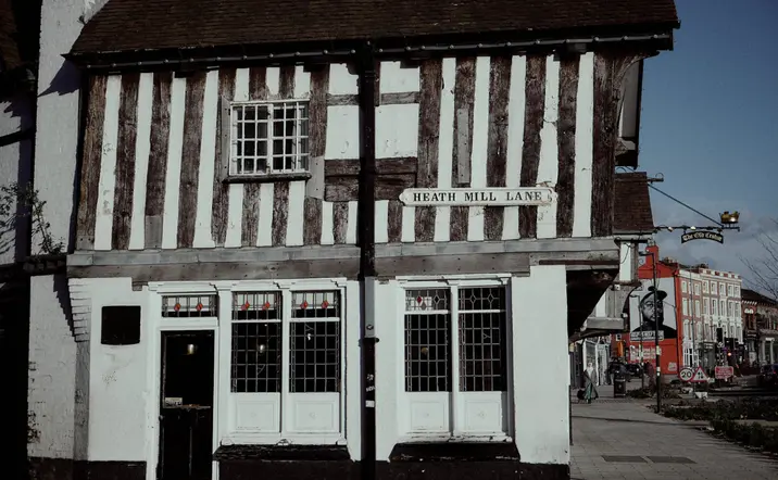 Los canales de Birmingham también son protagonistas en este free tour de los Peaky Blinders, pues están estrechamente ligados con la banda de gánsteres.