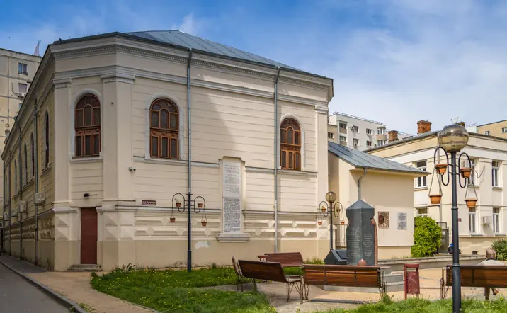 El Museo de Historia de la Comunidad Judía se encuentra en el interior de una antigua sinagoga.