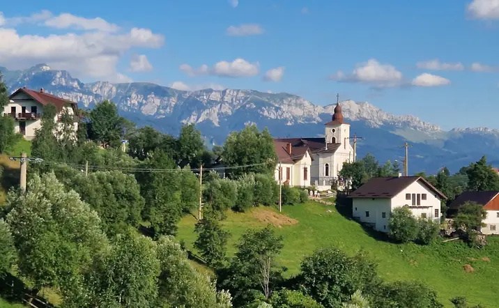 Pueblo de Magura, una de las poblaciones rurales que se visitan en esta excursión desde Brasov.