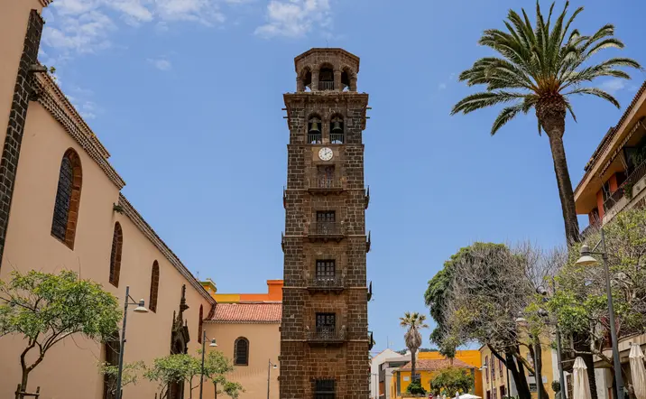 Torre y plaza de la Concepción en La Laguna.