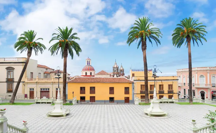 La Orotava vista desde la Plaza del Ayuntamiento.