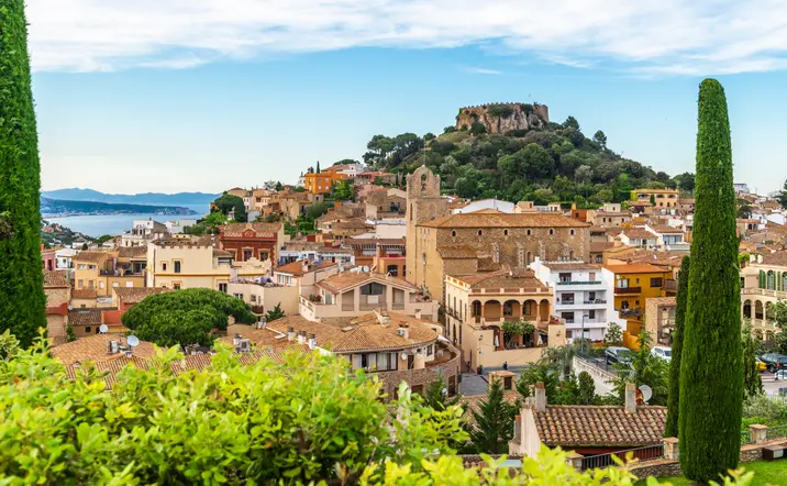 Excursión por los pueblos típicos de la Costa Brava desde Barcelona - buendía