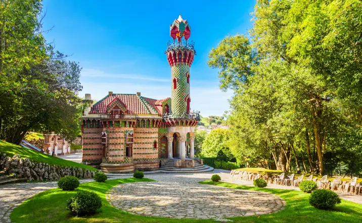 El icónico Capricho de Gaudí en Comillas, Cantabria