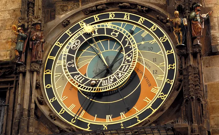 Entrada a la torre del Reloj Astronómico de Praga con 20 minutos de introducción - buendía