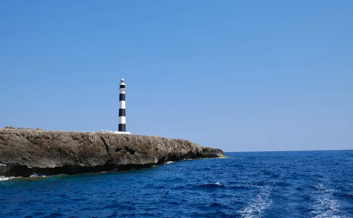 Faro de la Isla de Aire en Menorca.