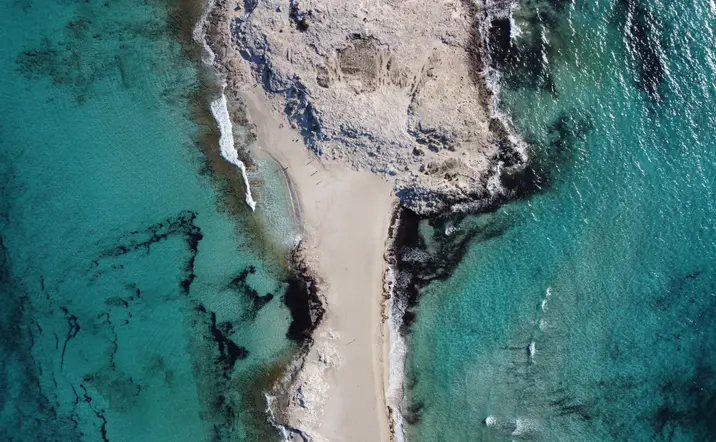Vista aérea de la lengua de arena de Ses Illetes, Formentera