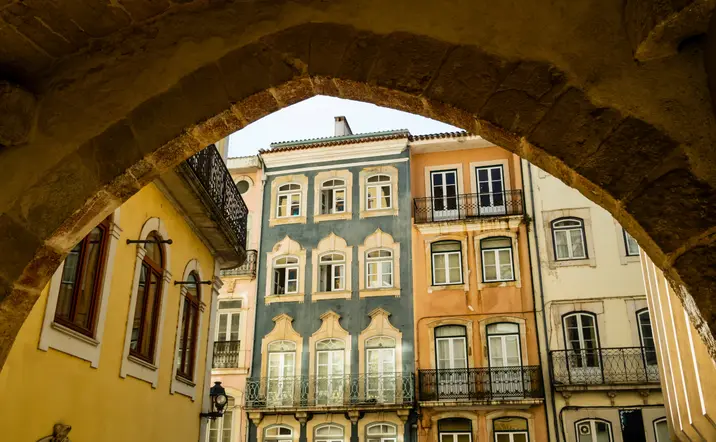 Bóvedas internas del Palacio Universitario de Coímbra, Portugal