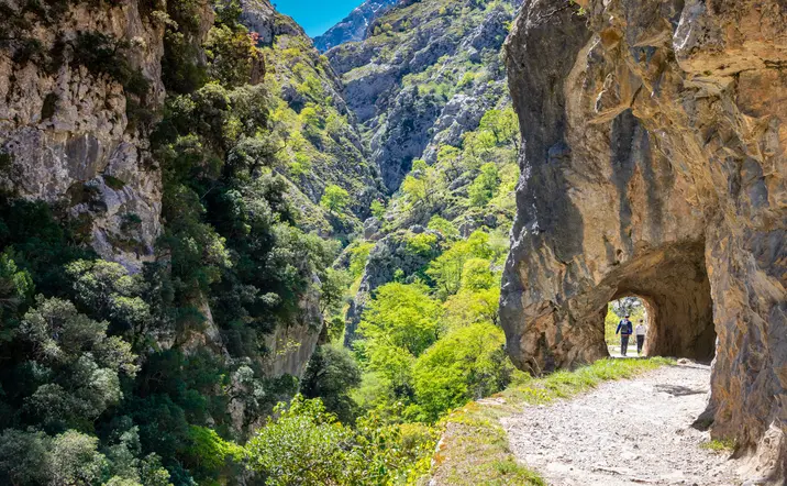 Excursión en 4x4 por los Picos de Europa y Ruta del Cares desde Caín de Valdeón